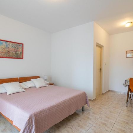 Apartments With A Parking Space Mandre, Pag - 18748 科兰 外观 照片