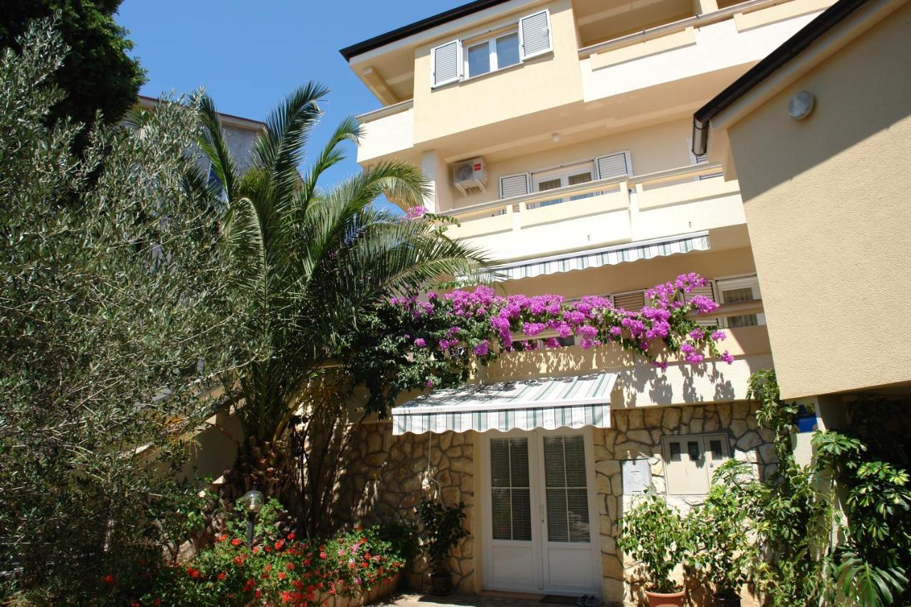 Apartments With A Parking Space Mandre, Pag - 18748 科兰 外观 照片