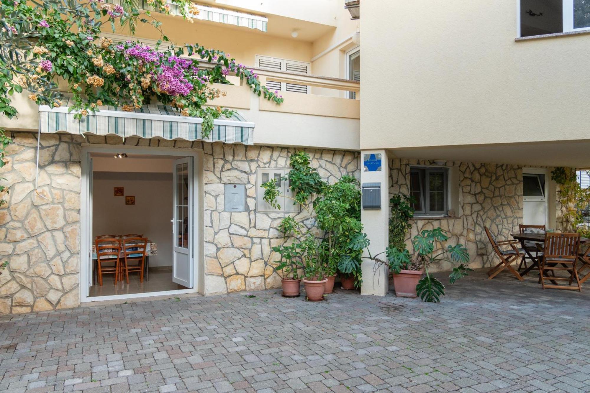 Apartments With A Parking Space Mandre, Pag - 18748 科兰 外观 照片
